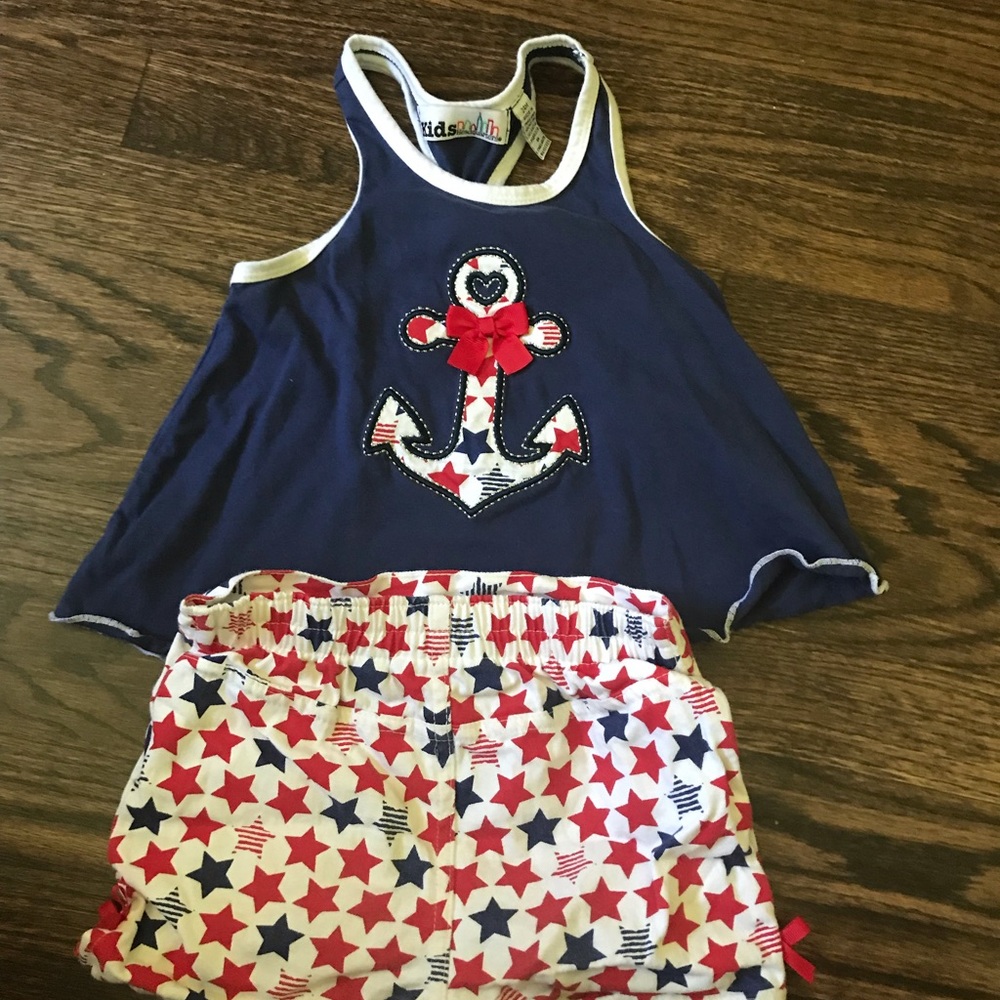 American outfit. tank top and shorts.